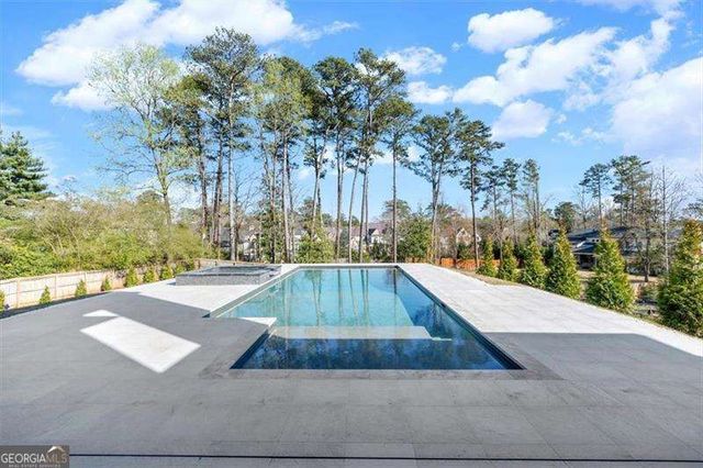 124 Woodlawn Drive NE, Marietta, GA 30067