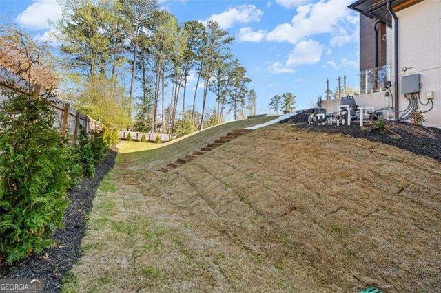 124 Woodlawn Drive NE, Marietta, GA 30067