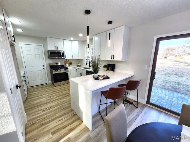 629 TAMARACH Drive, Edwardsville, IL 62025