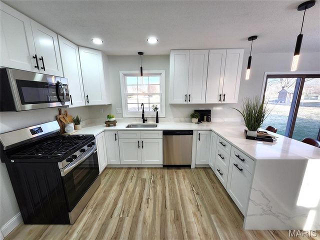 629 TAMARACH Drive, Edwardsville, IL 62025