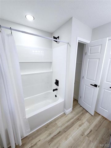 629 TAMARACH Drive, Edwardsville, IL 62025