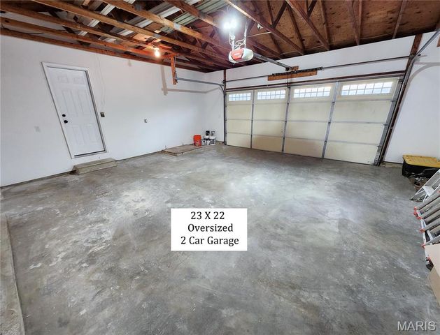 629 TAMARACH Drive, Edwardsville, IL 62025