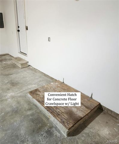 629 TAMARACH Drive, Edwardsville, IL 62025