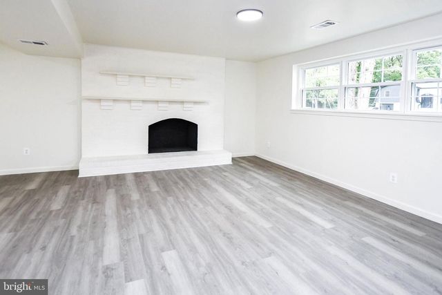 2650 PINEWOOD DR, Waldorf, MD 20601