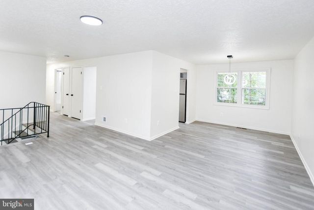 2650 PINEWOOD DR, Waldorf, MD 20601