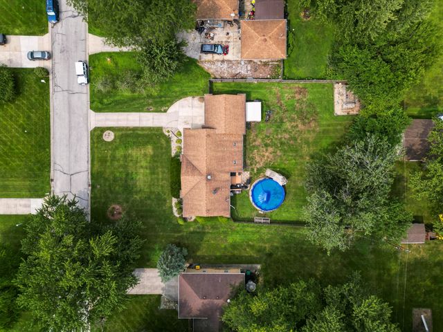 5773 Taney Place, Merrillville, IN 46410
