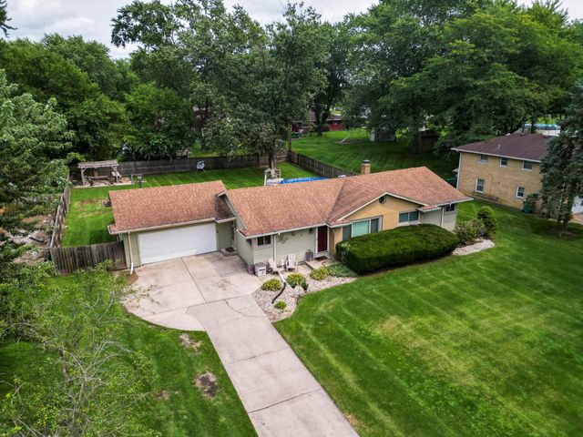 5773 Taney Place, Merrillville, IN 46410