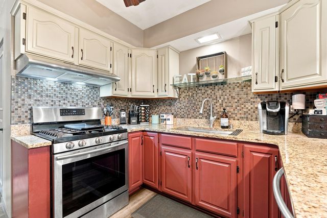 5773 Taney Place, Merrillville, IN 46410