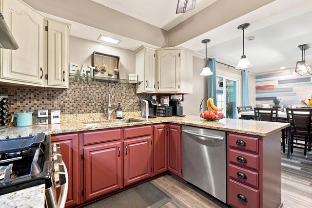 5773 Taney Place, Merrillville, IN 46410
