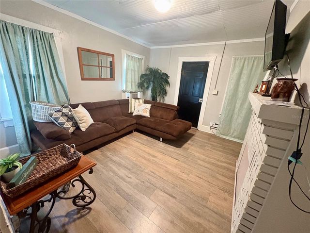 1145 16TH AVENUE S B, St Petersburg, FL 33705