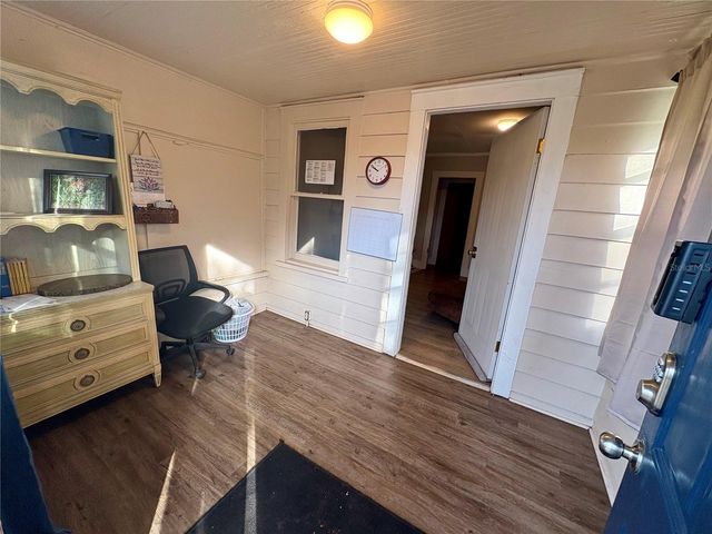 1145 16TH AVENUE S B, St Petersburg, FL 33705