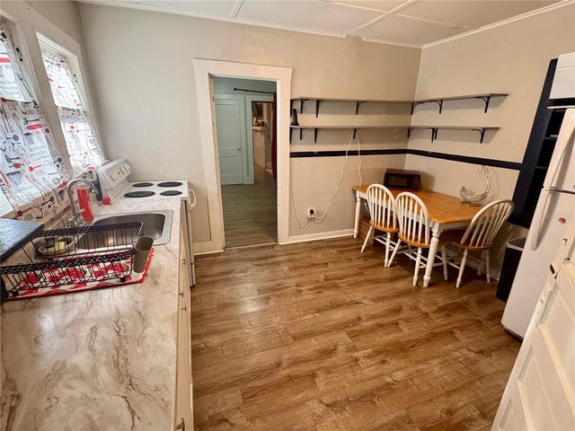 1145 16TH AVENUE S B, St Petersburg, FL 33705