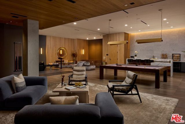 702 N Doheny Drive TH5, West Hollywood, CA 90069