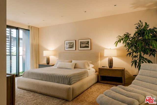 702 N Doheny Drive TH5, West Hollywood, CA 90069