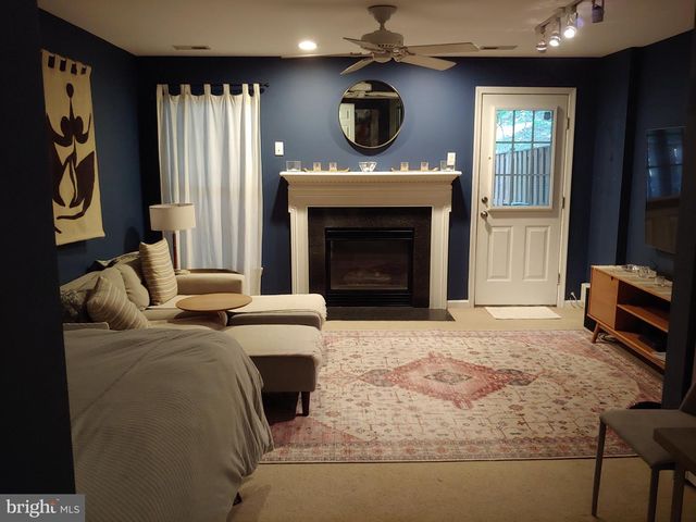 1982 TEASEL CT, Woodbridge, VA 22192