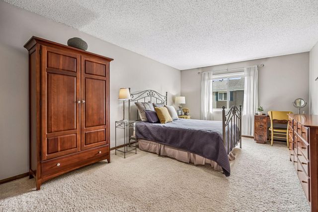 5225 Beachside Drive, Minnetonka, MN 55343