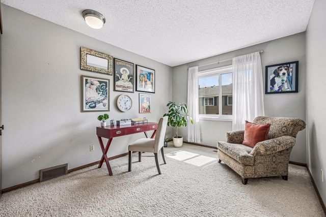 5225 Beachside Drive, Minnetonka, MN 55343