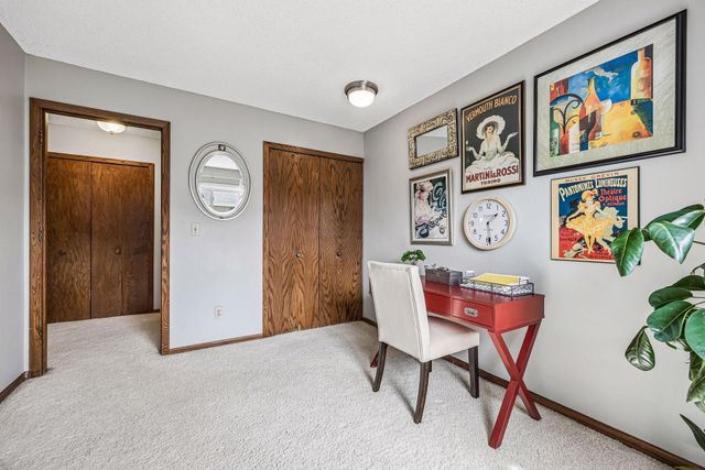 5225 Beachside Drive, Minnetonka, MN 55343