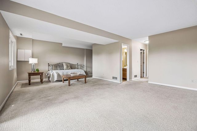 5225 Beachside Drive, Minnetonka, MN 55343