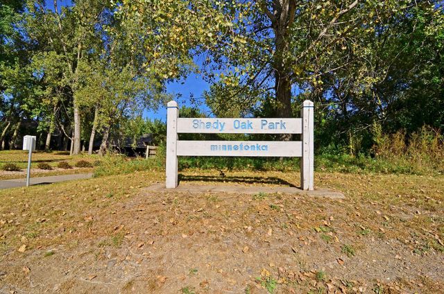 5225 Beachside Drive, Minnetonka, MN 55343