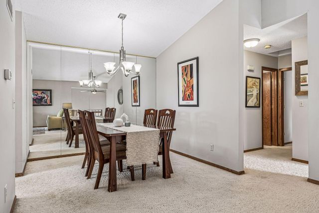 5225 Beachside Drive, Minnetonka, MN 55343