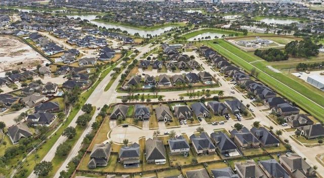 19122 Gaslamp Point Court, Cypress, TX 77429