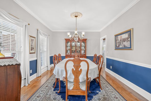 1040 Shoreham St, Murfreesboro, TN 37130