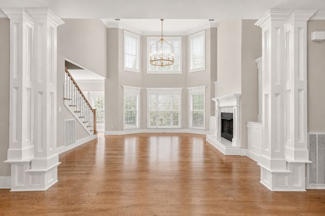 1040 Shoreham St, Murfreesboro, TN 37130