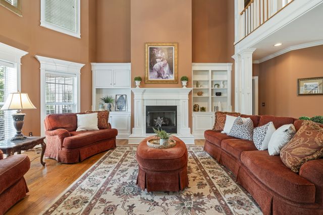 1040 Shoreham St, Murfreesboro, TN 37130