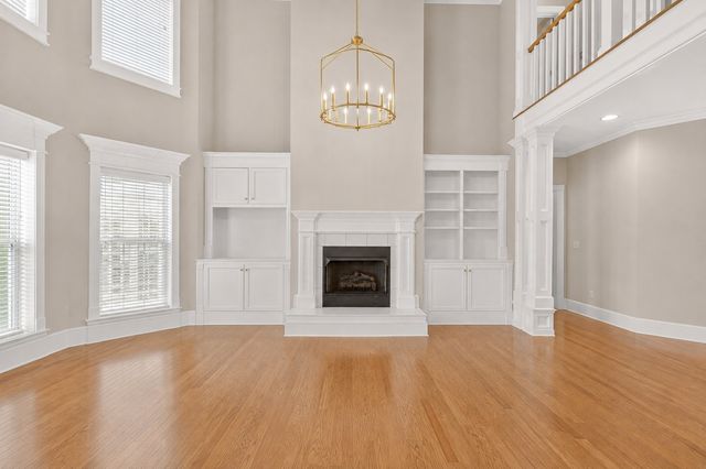 1040 Shoreham St, Murfreesboro, TN 37130