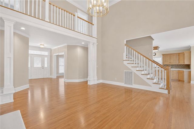 1040 Shoreham St, Murfreesboro, TN 37130