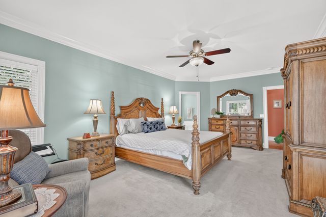1040 Shoreham St, Murfreesboro, TN 37130