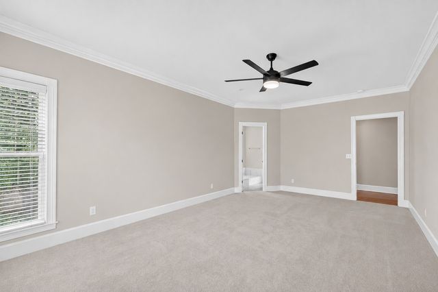 1040 Shoreham St, Murfreesboro, TN 37130
