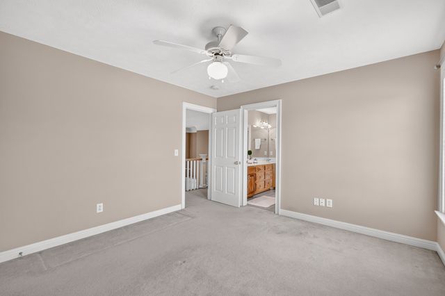 1040 Shoreham St, Murfreesboro, TN 37130