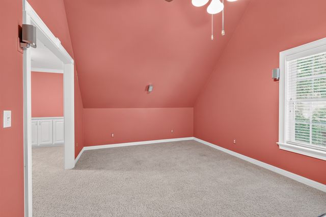 1040 Shoreham St, Murfreesboro, TN 37130