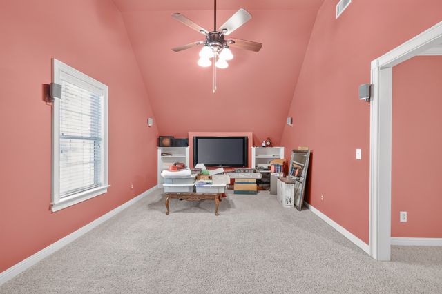 1040 Shoreham St, Murfreesboro, TN 37130