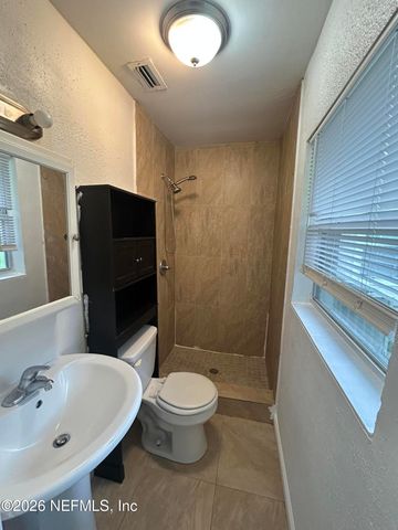 5442 JUNO Drive, Jacksonville, FL 32207