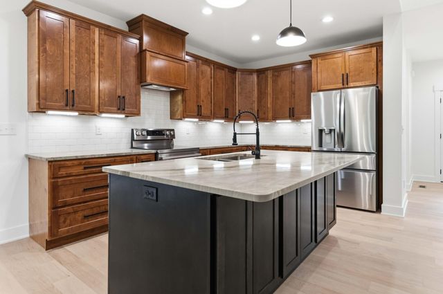 148 Knights Lane, Somerset, KY 42503
