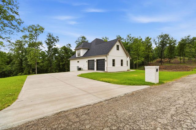 148 Knights Lane, Somerset, KY 42503