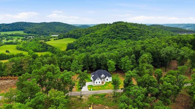148 Knights Lane, Somerset, KY 42503