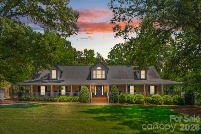 16105 Langston Drive, Charlotte, NC 28278