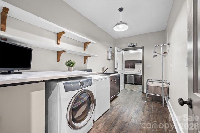 16105 Langston Drive, Charlotte, NC 28278
