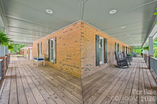 16105 Langston Drive, Charlotte, NC 28278