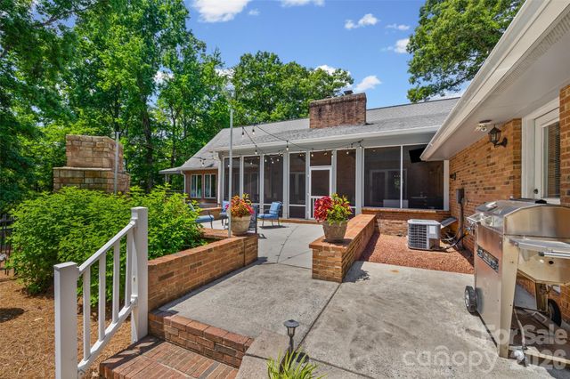 16105 Langston Drive, Charlotte, NC 28278