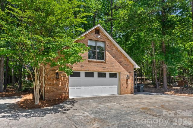 16105 Langston Drive, Charlotte, NC 28278