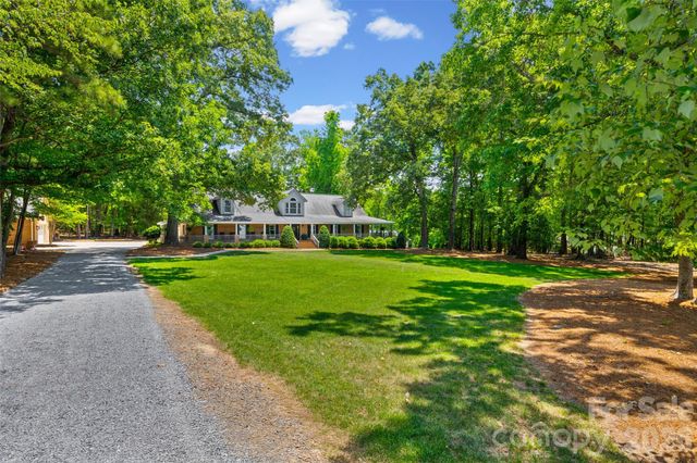 16105 Langston Drive, Charlotte, NC 28278
