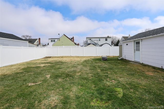 75 Riverside Avenue, Merrick, NY 11566