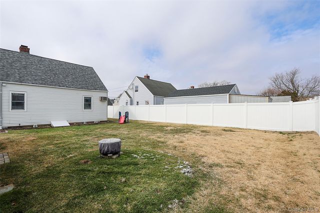 75 Riverside Avenue, Merrick, NY 11566