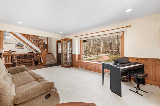 1311 Emerald DRIVE, Hartford, WI 53027