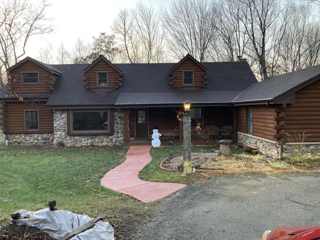 1311 Emerald DRIVE, Hartford, WI 53027